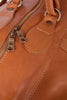 Reisetasche aus braunem Kalbsleder Detailansicht | Titus' Tote X